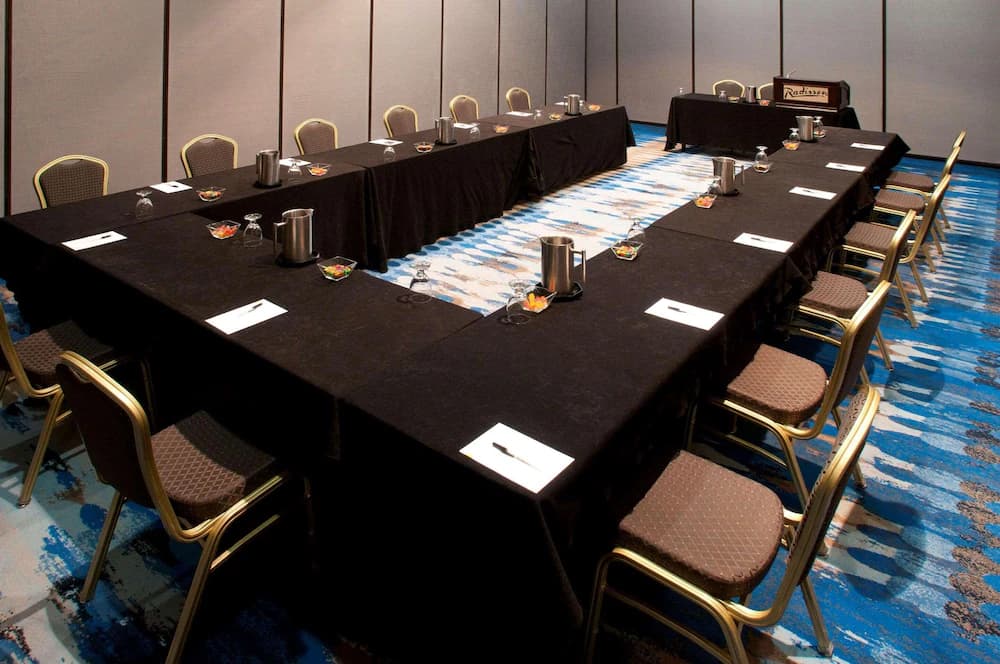 Meeting facility