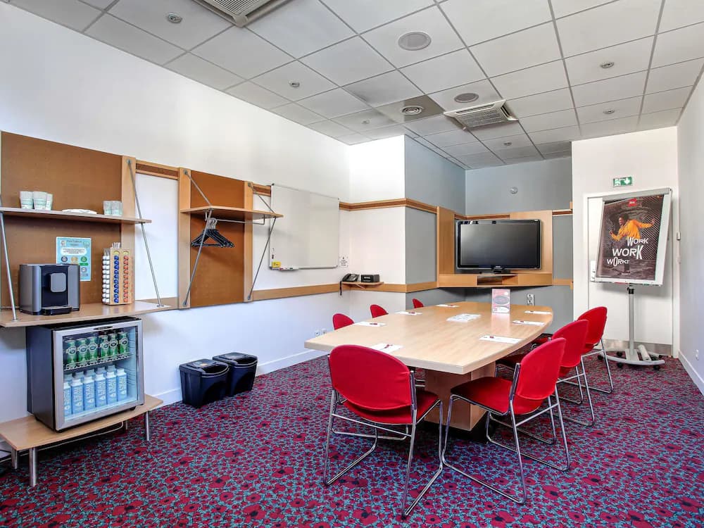 Meeting facility