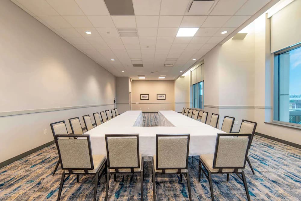 Meeting facility