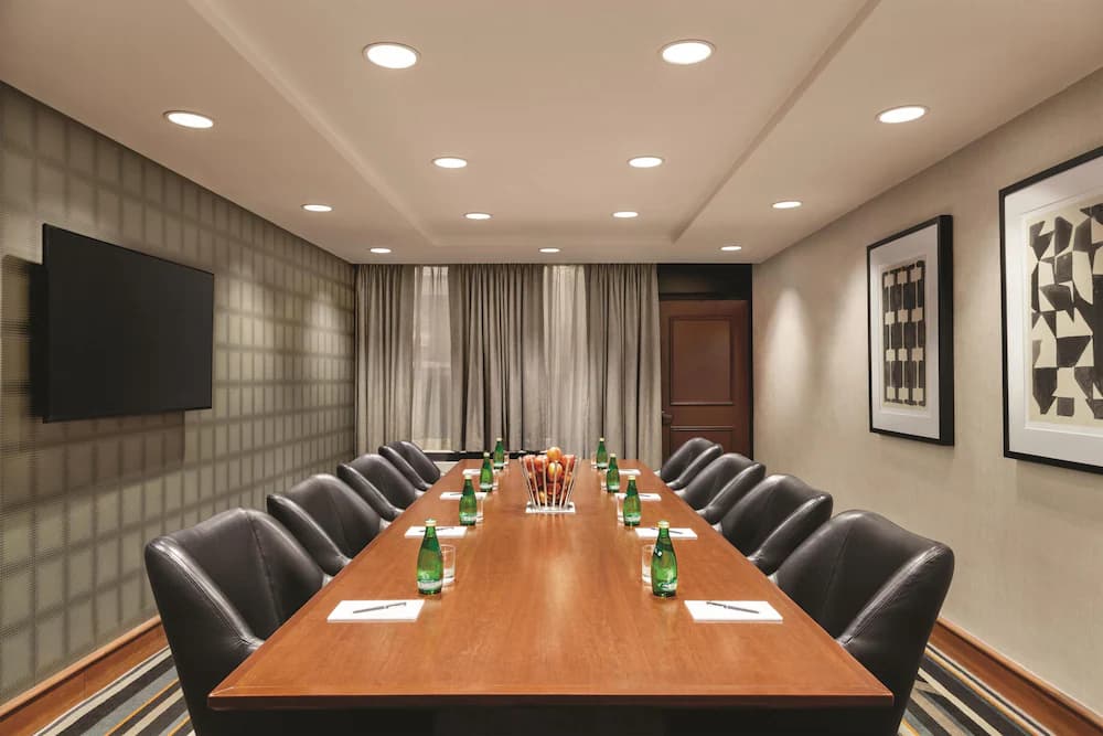 Meeting facility