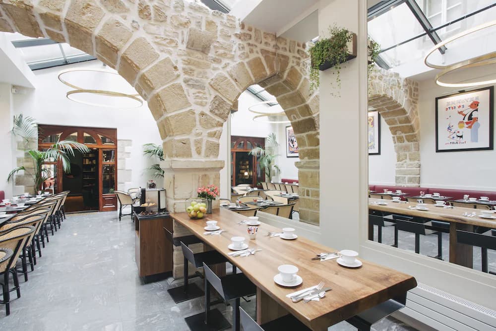 Breakfast area