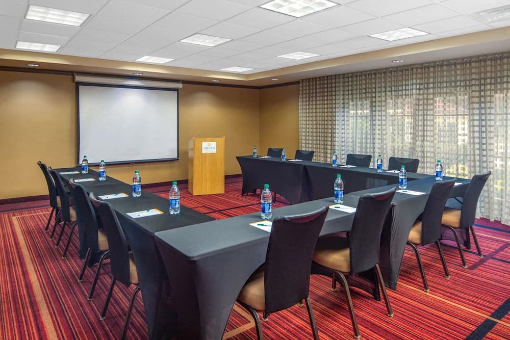 Meeting facility