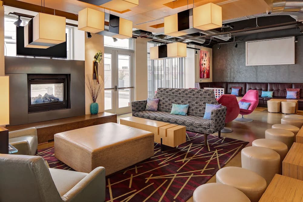 Lobby lounge