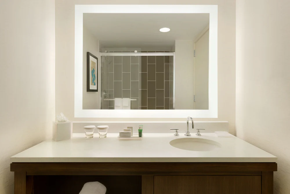 Bathroom sink