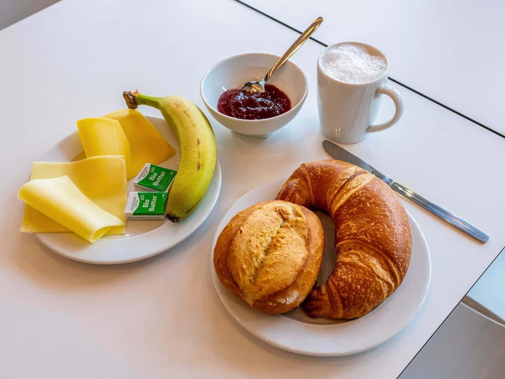 Breakfast meal