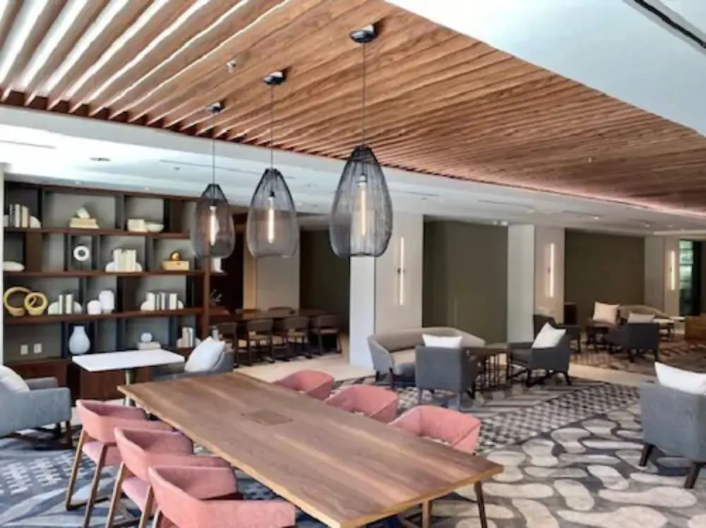 Lobby lounge