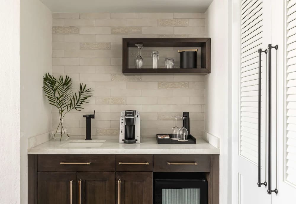 Minibar