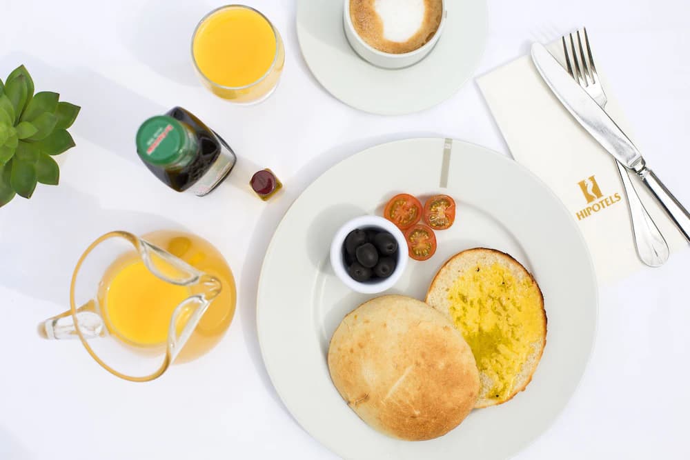 Breakfast meal