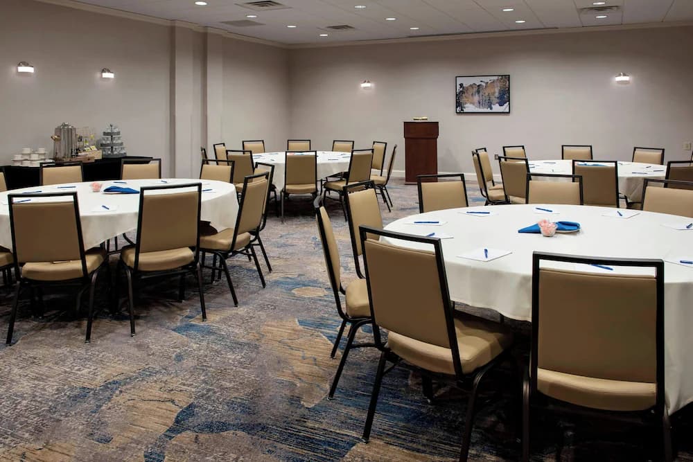 Meeting facility