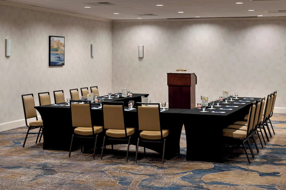 Meeting facility