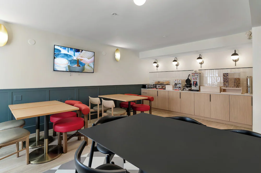 Breakfast area