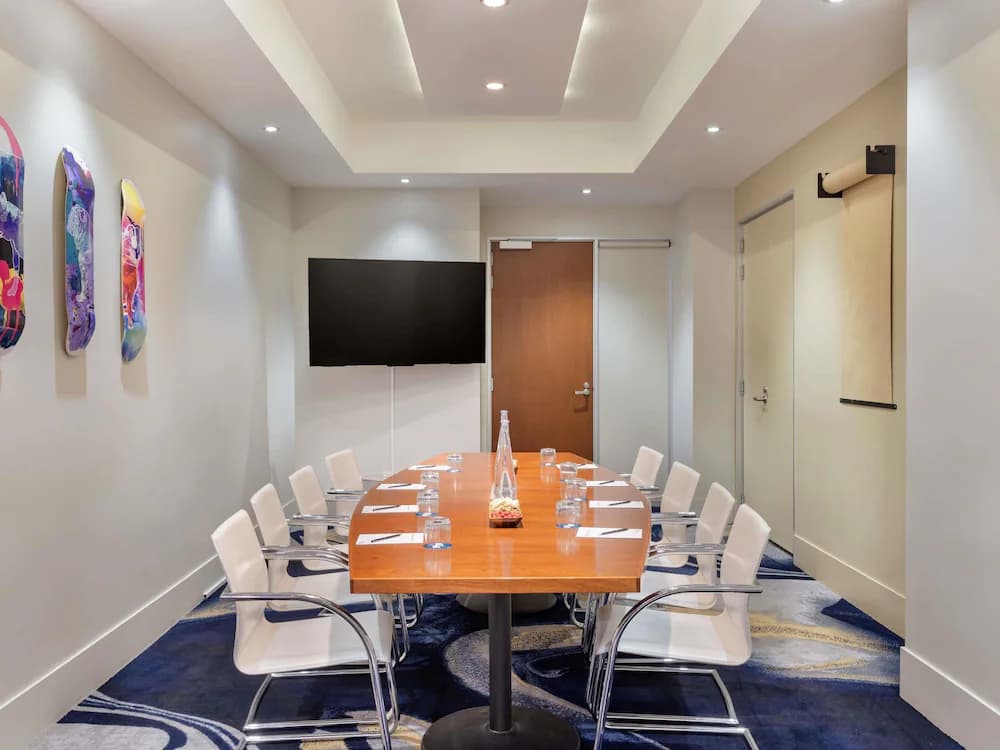 Meeting facility