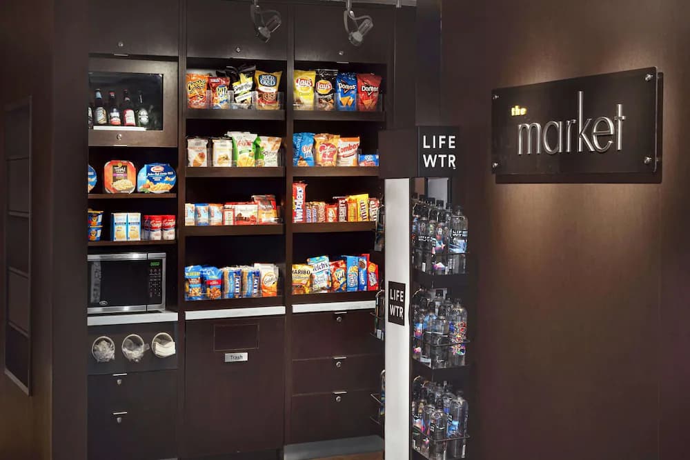 Snack bar