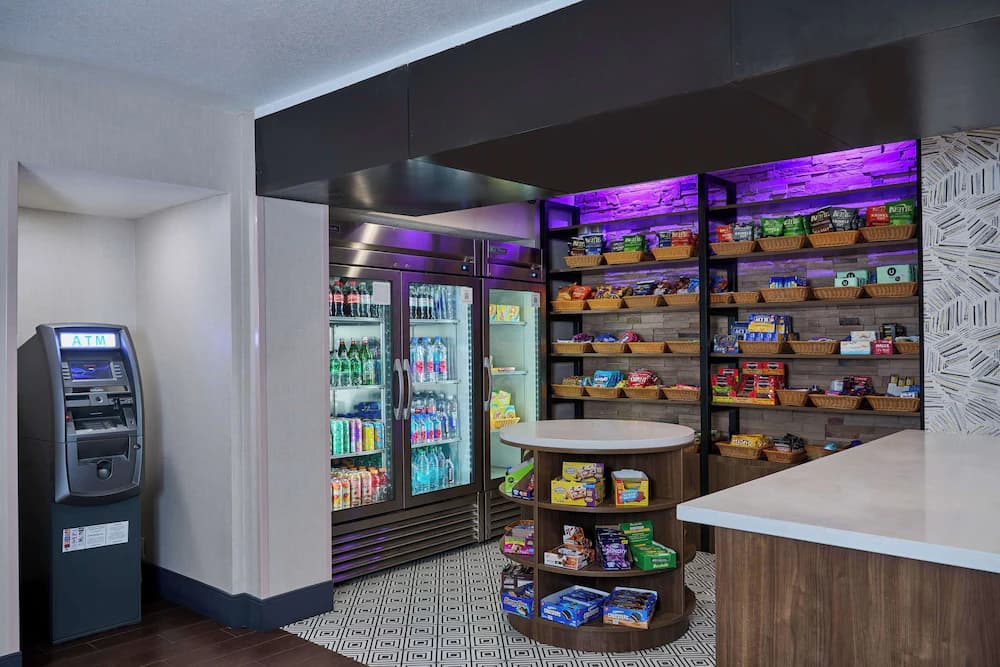 Snack bar