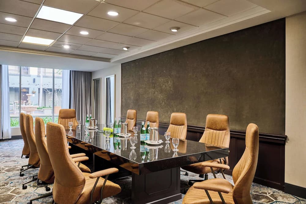 Meeting facility
