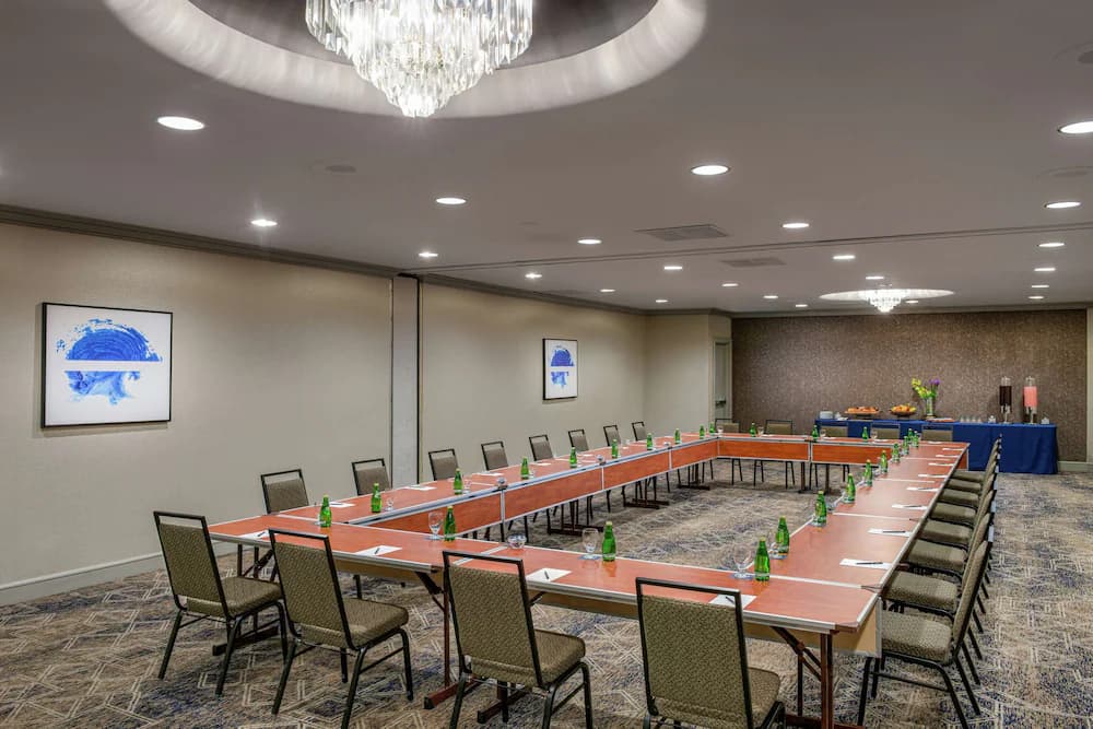 Meeting facility