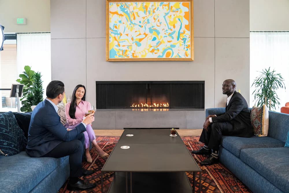 Lobby lounge