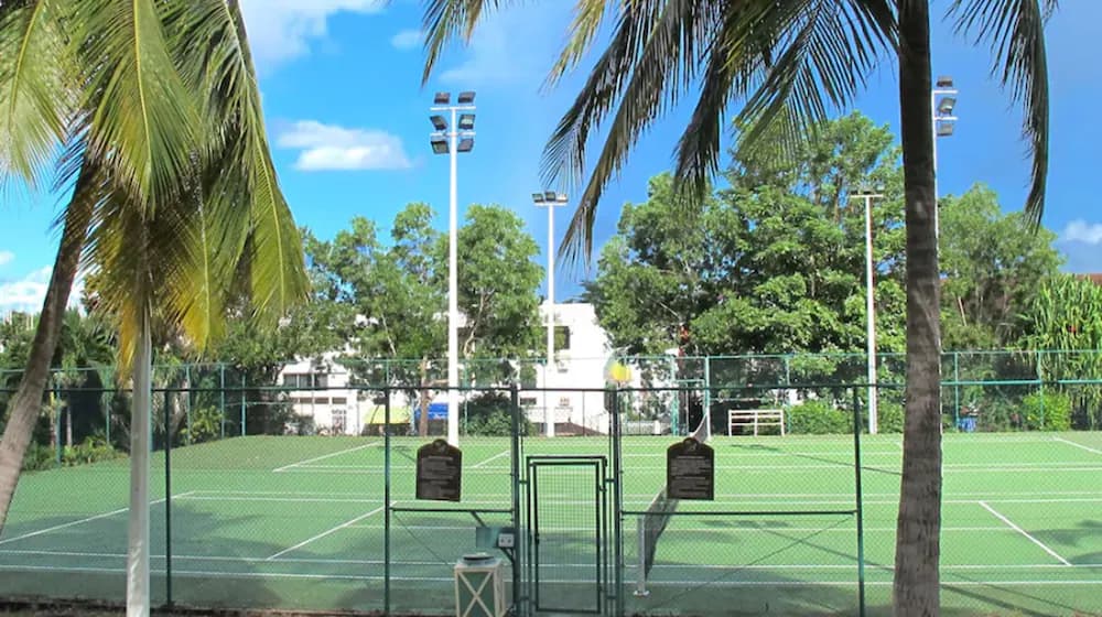 Tennis court