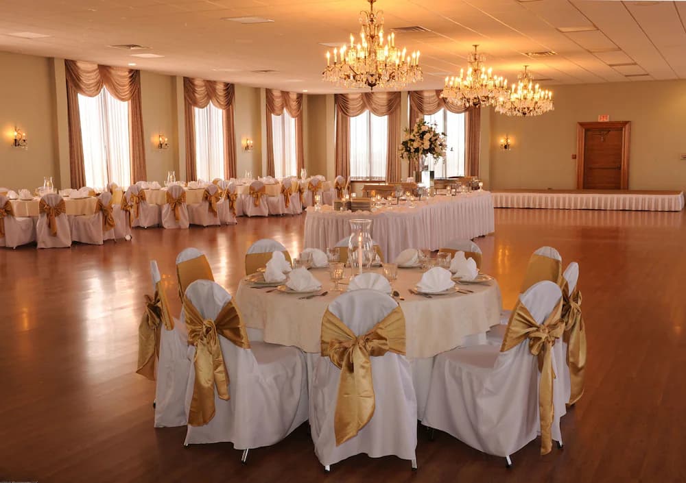Banquet hall