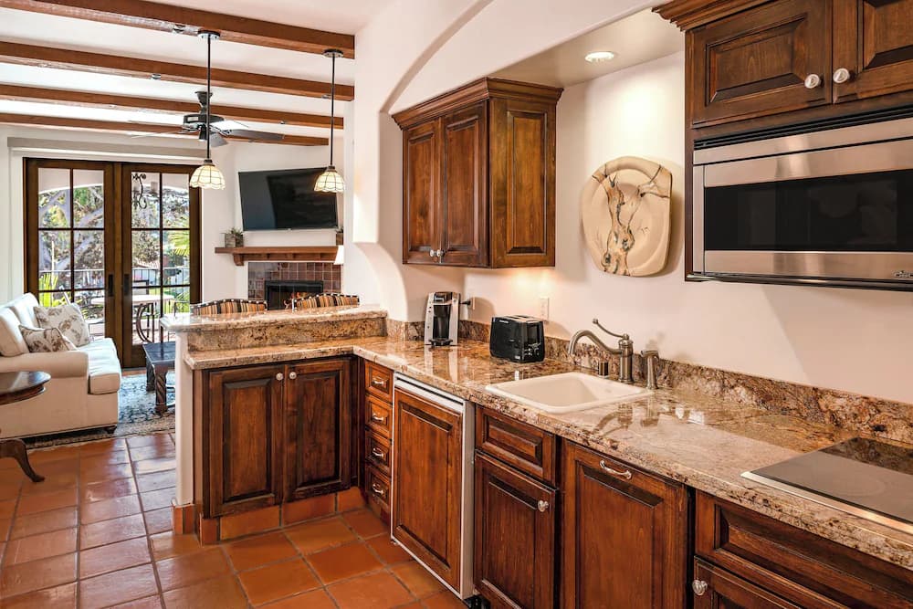 Private kitchenette