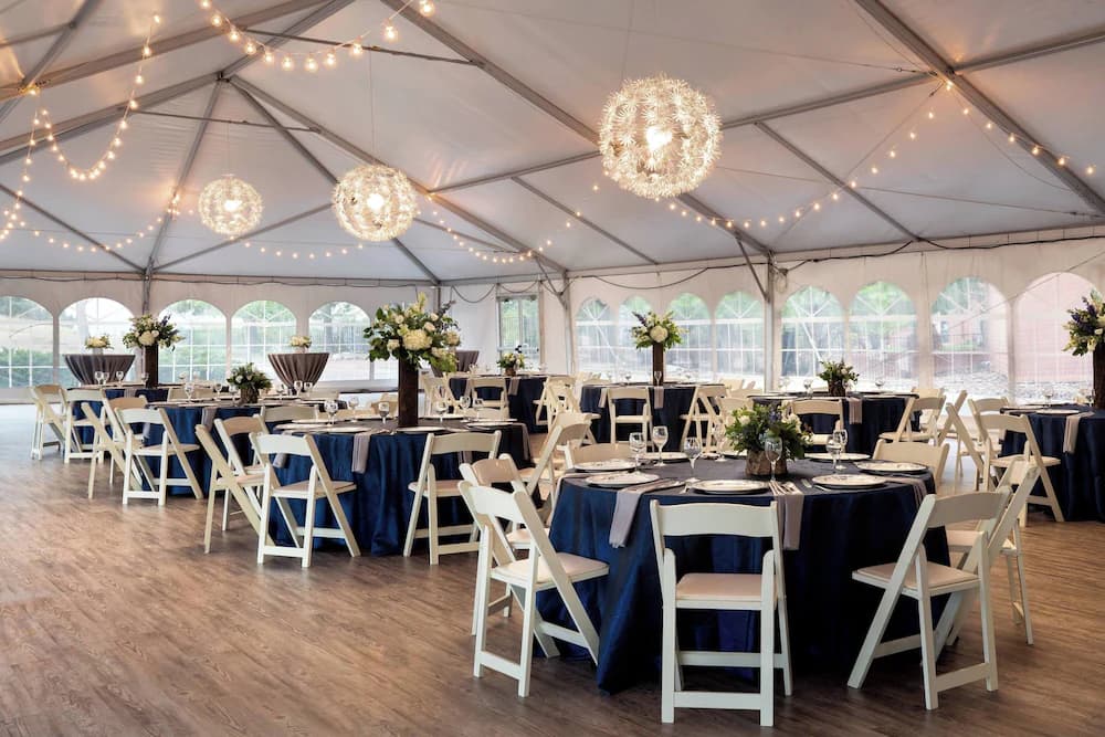 Banquet hall