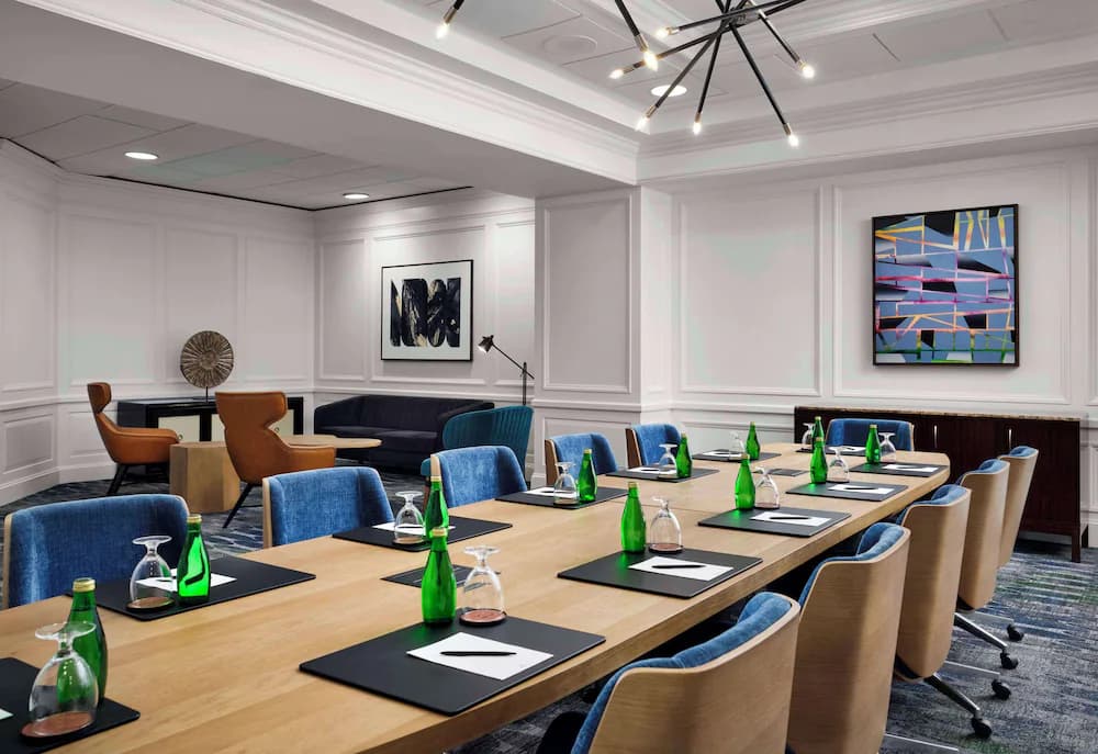 Meeting facility
