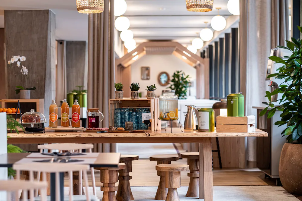 Breakfast area