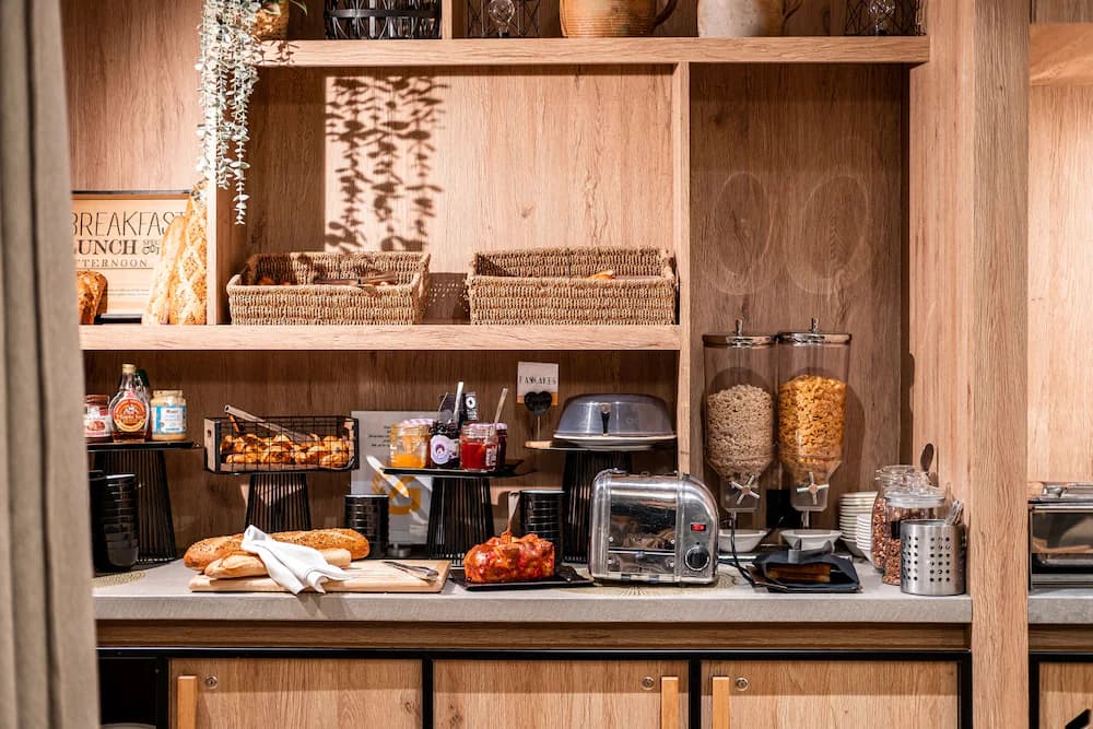 Breakfast buffet