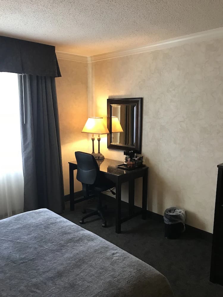 In-room business center