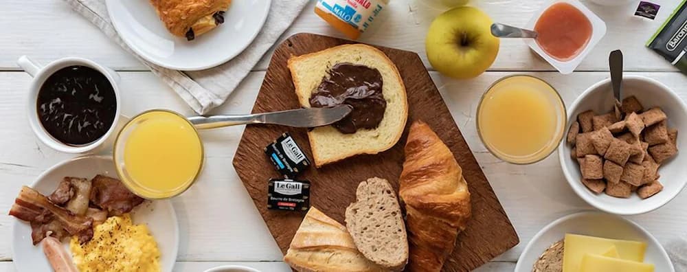 Breakfast buffet