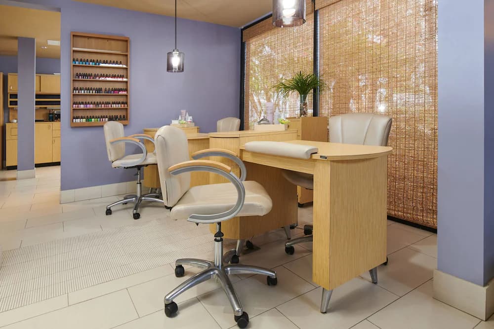 Nail salon