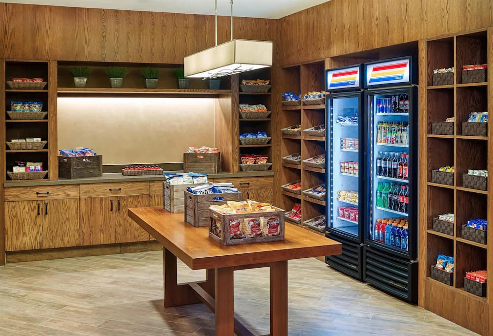 Snack bar