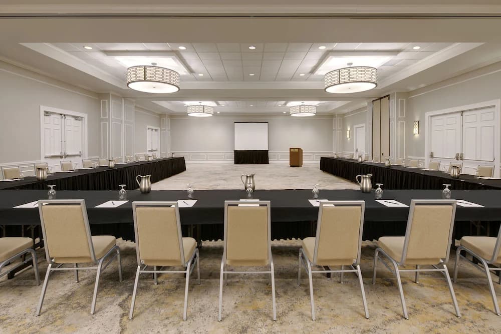 Meeting facility