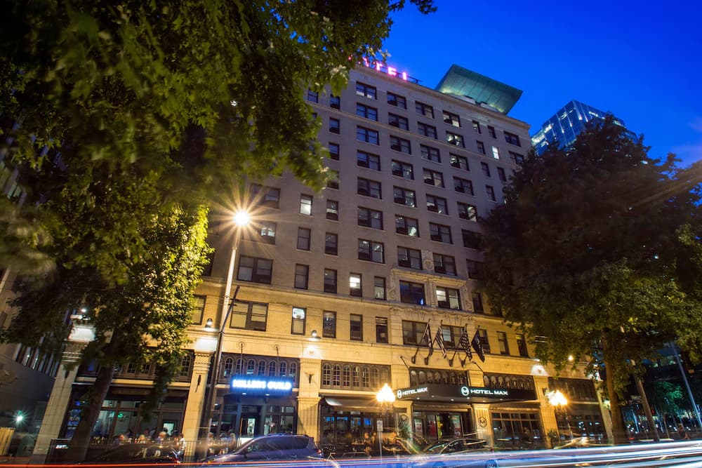 Front of property - evening/night
