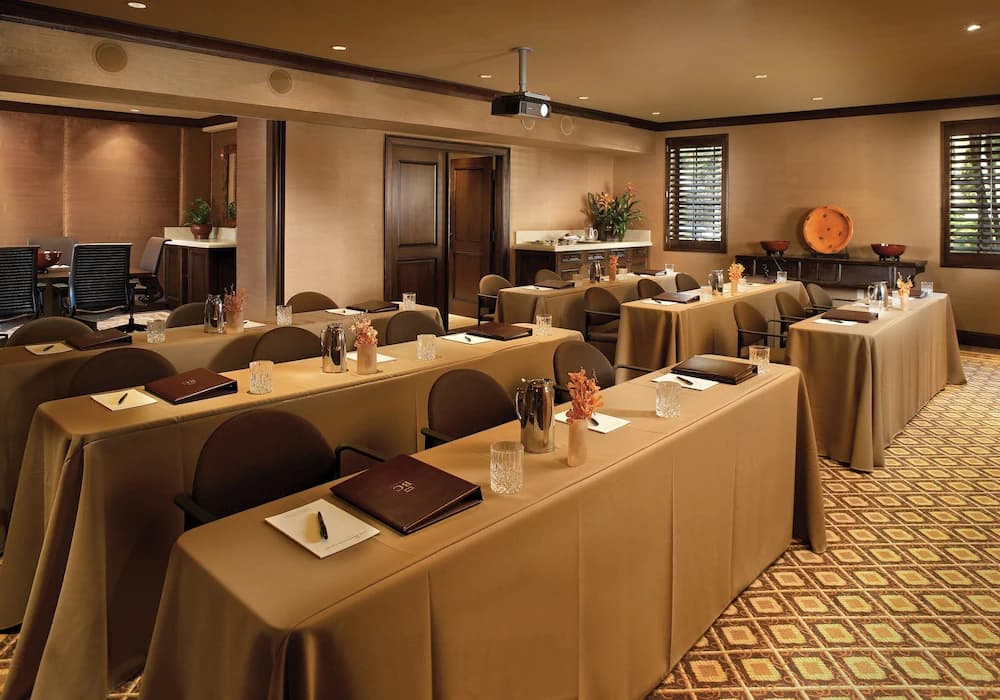 Meeting facility
