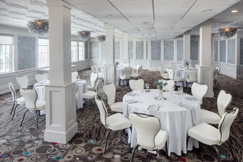 Banquet hall