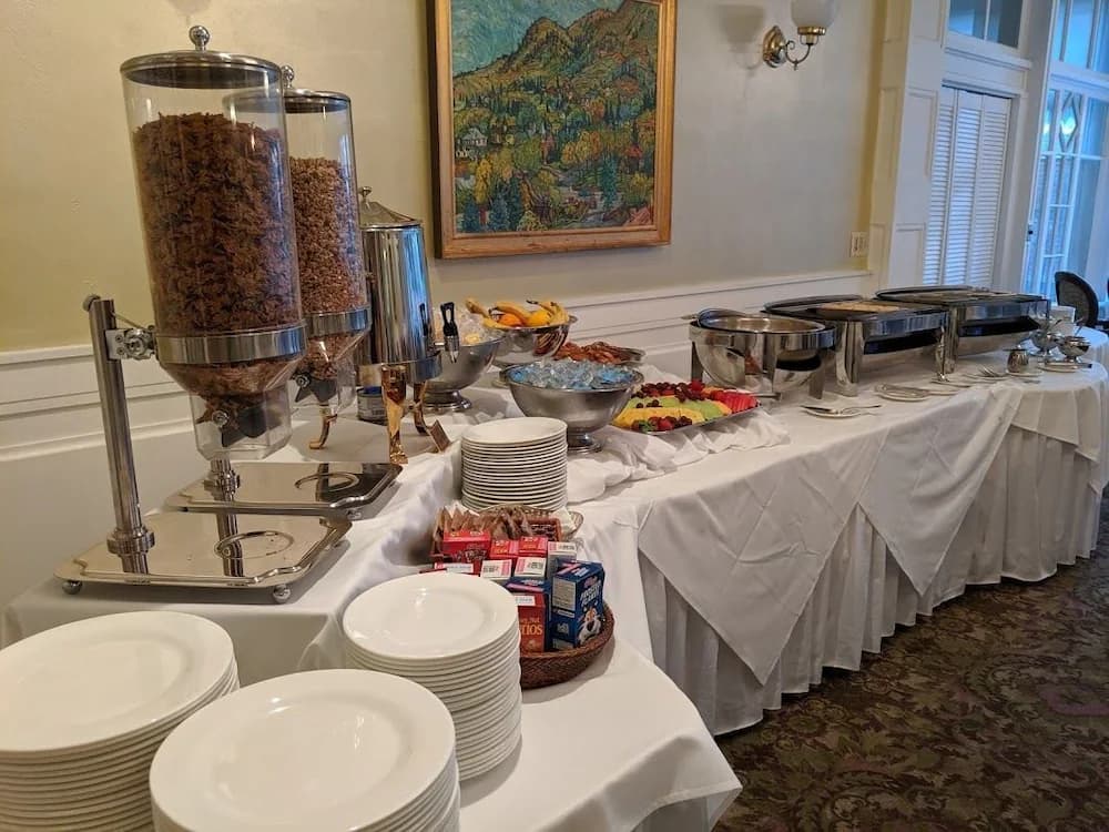 Breakfast buffet