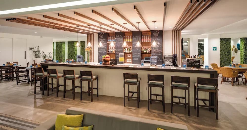 Poolside bar