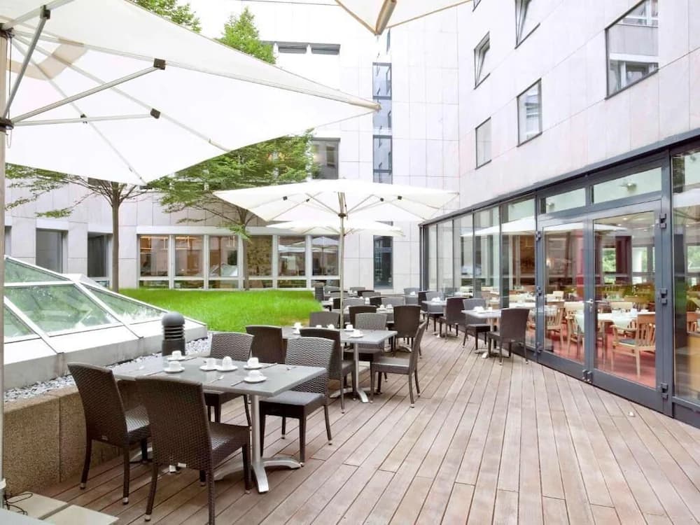 Sundeck