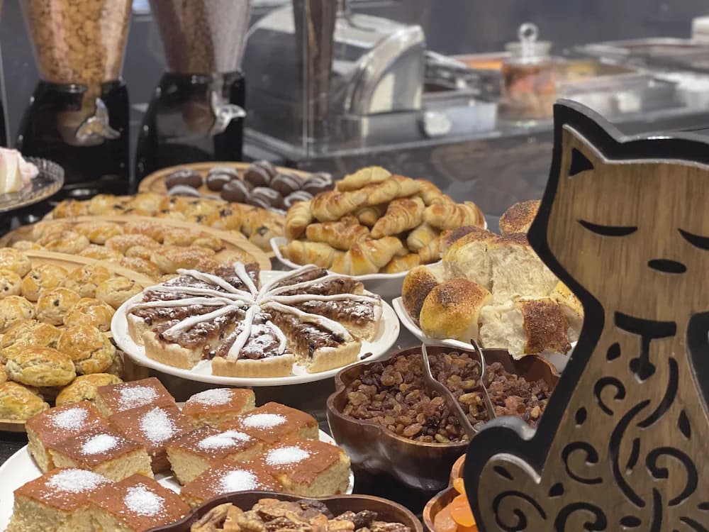 Breakfast buffet