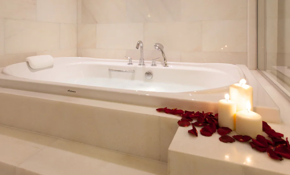 Jetted tub
