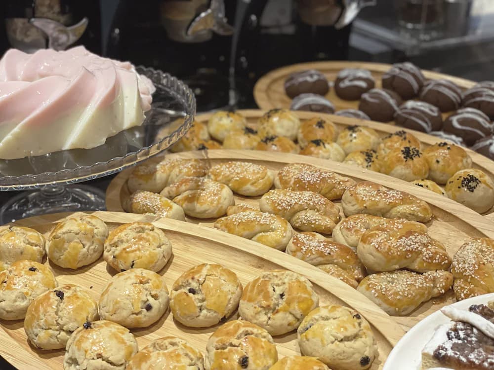 Breakfast buffet