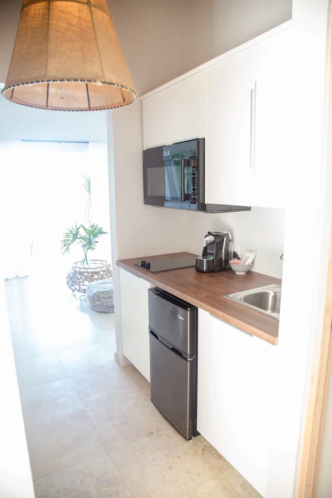 Private kitchenette