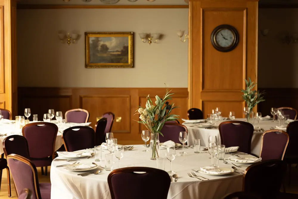 Banquet hall