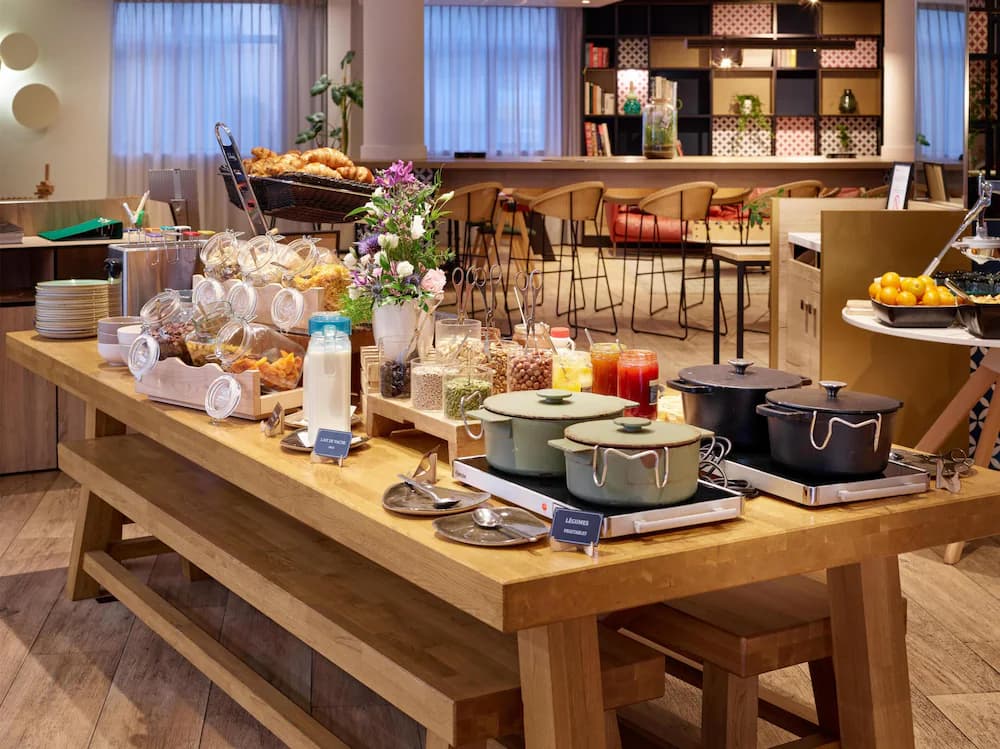 Breakfast area