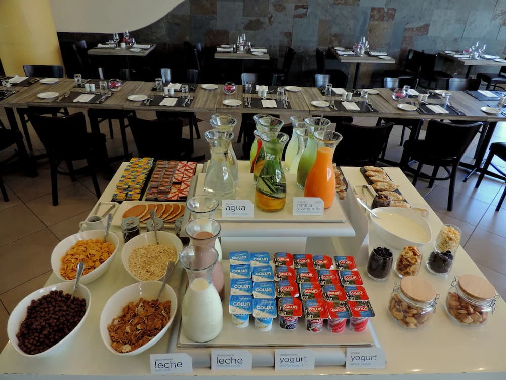 Breakfast area