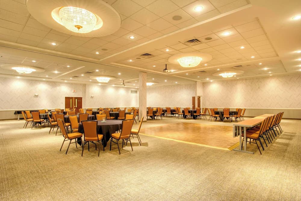 Banquet hall