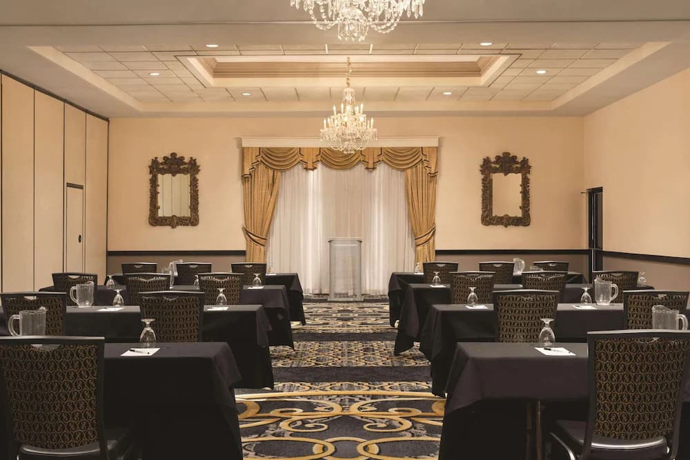 Meeting facility