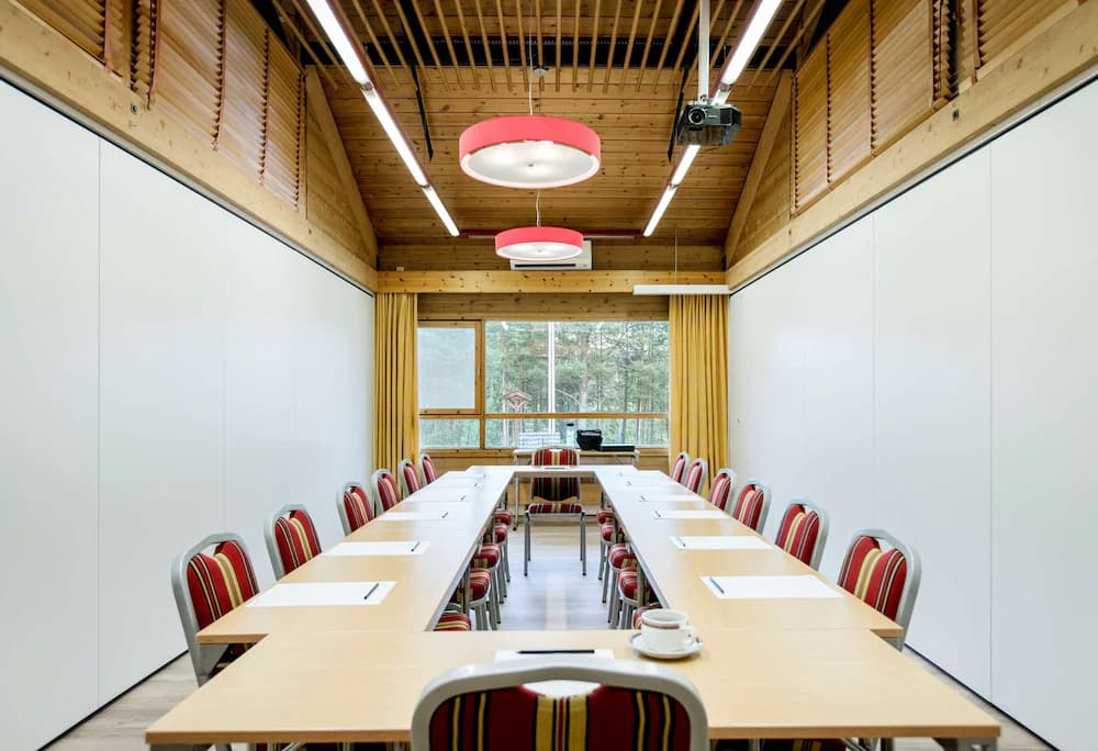 Meeting facility