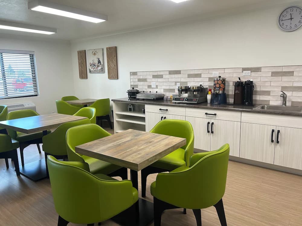 Breakfast area